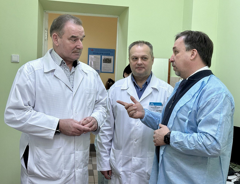 Клинику посетил сенатор Александр Владиславович Гусаковский
