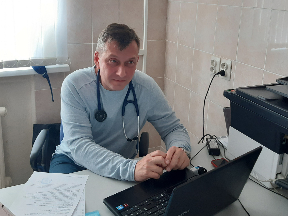 Детей с пороками сердца осмотрел ведущий кардиохирург Центра им. Бакулева