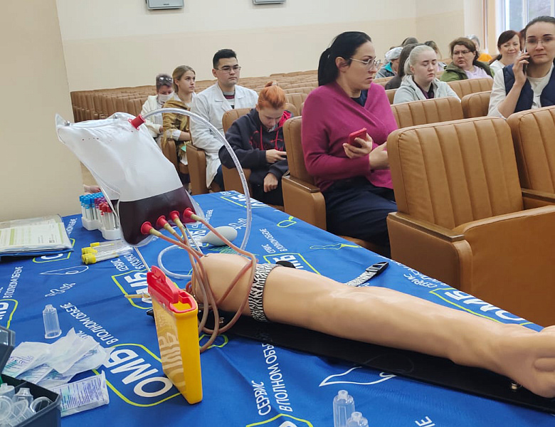 В клинике для медицинских сестер прошел тренинг по венепункции